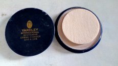 Yardly compact powder 